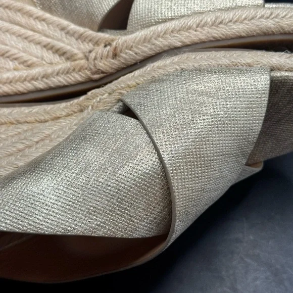 Andrew Geller Gold Fabric Open Toe Slip On 3” Wedge Heel Sandal Women’s Size 8 - Picture 15 of 16
